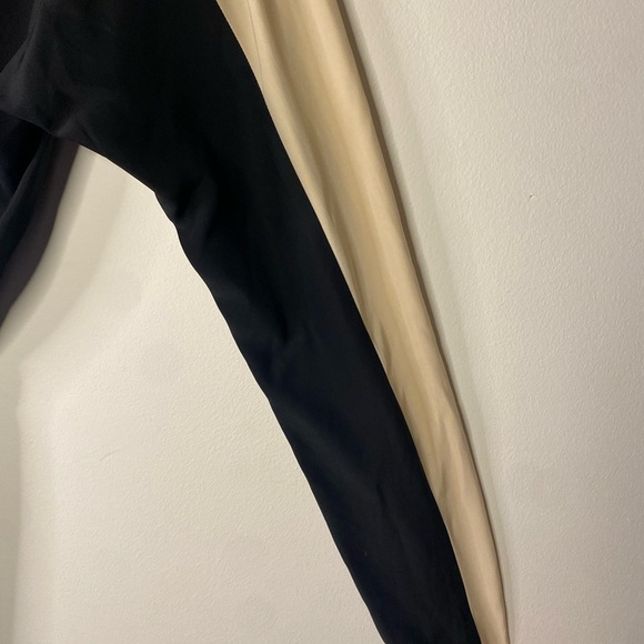 Parker Women's Black and Cream Silk V Neck Mini Dress Size Medium Classic Dressy - Picture 14 of 16